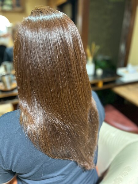 柔らかく見えるカラー